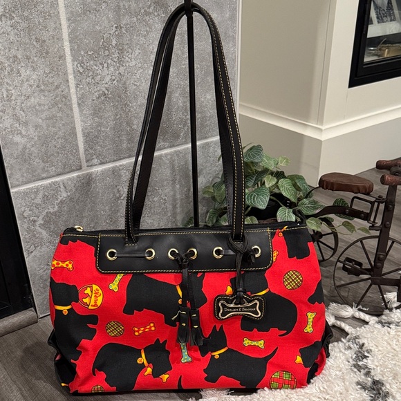 Dooney & Bourke Scottie Dog Tote Vintage Red and Black Design - Picture 1 of 15